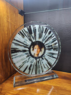 Round Glass Award - Woolf's Trophies And Engravers